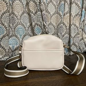 Beige crossbody purse